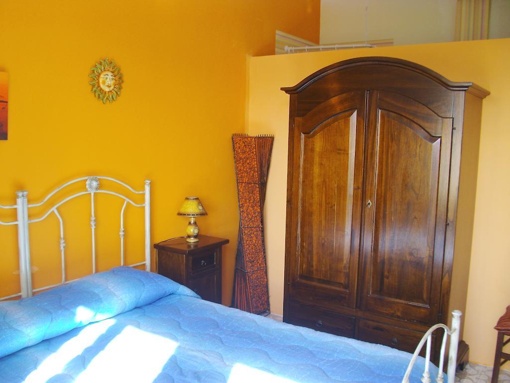 A Casa Di Marco Bed & Breakfast Catania Room photo